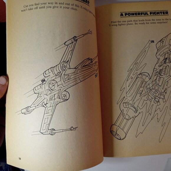 Vintage Set of 2 Return of the Jedi Activity books " used" - Picture 9 of 11